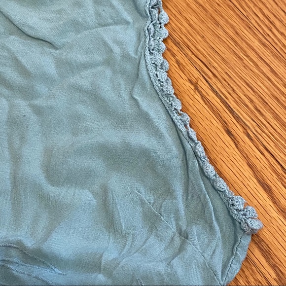 Kendall & Kylie Top - Picture 2 of 8